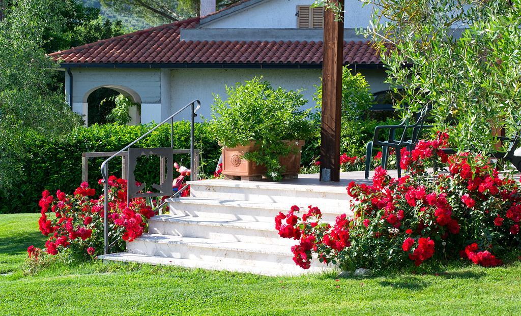 Poggio Degli Olivi Pension Saturnia Buitenkant foto